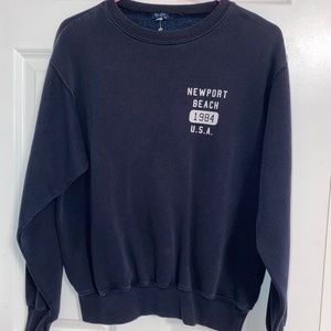 Women's crew neck